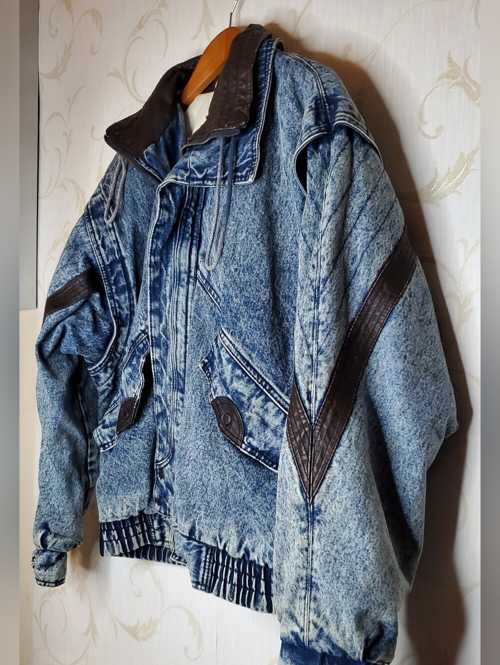 Vintage Y2K 90s Denim Jacket Acid Washed Large